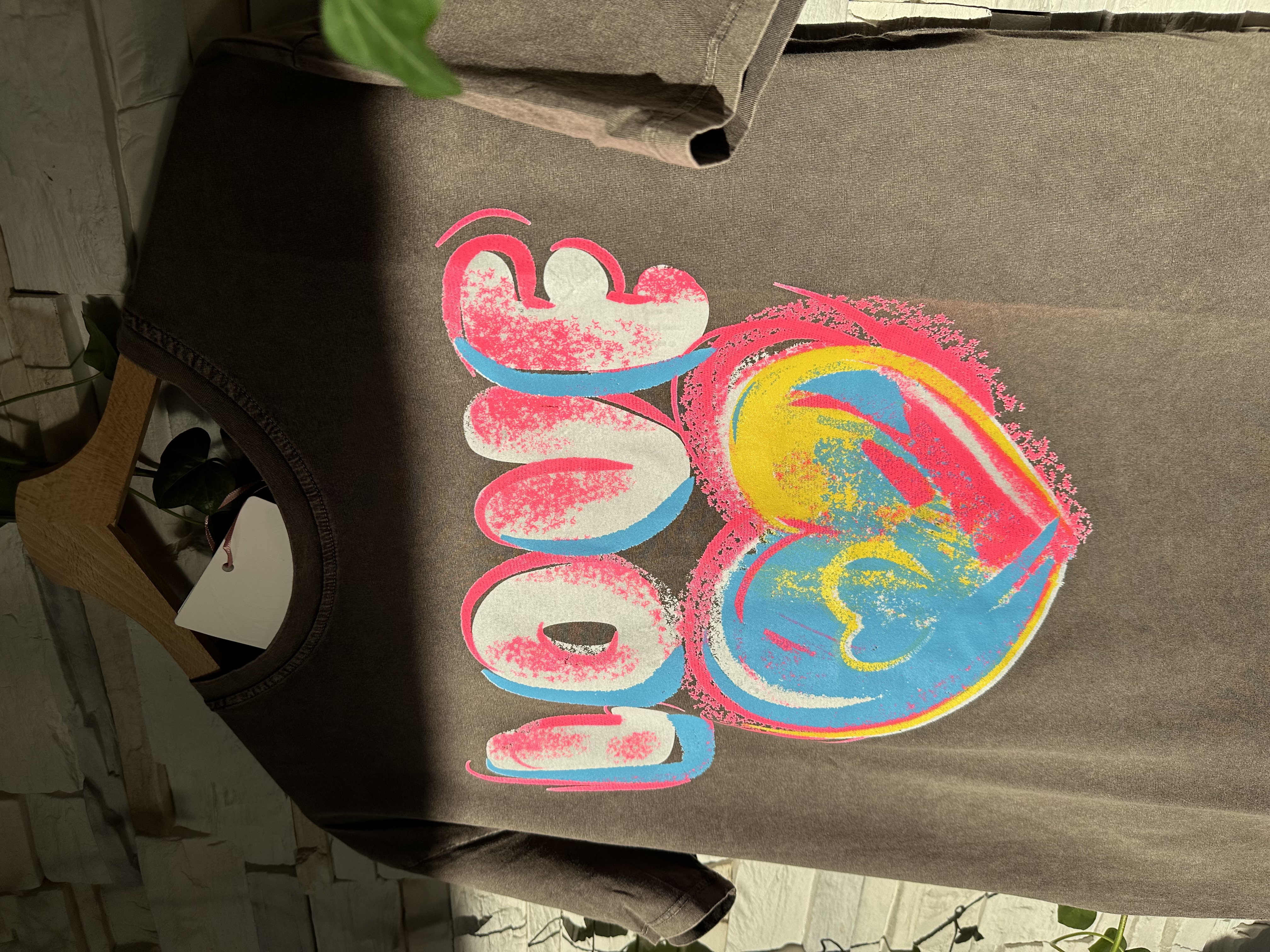 Marškinėliai su užrašu LOVE