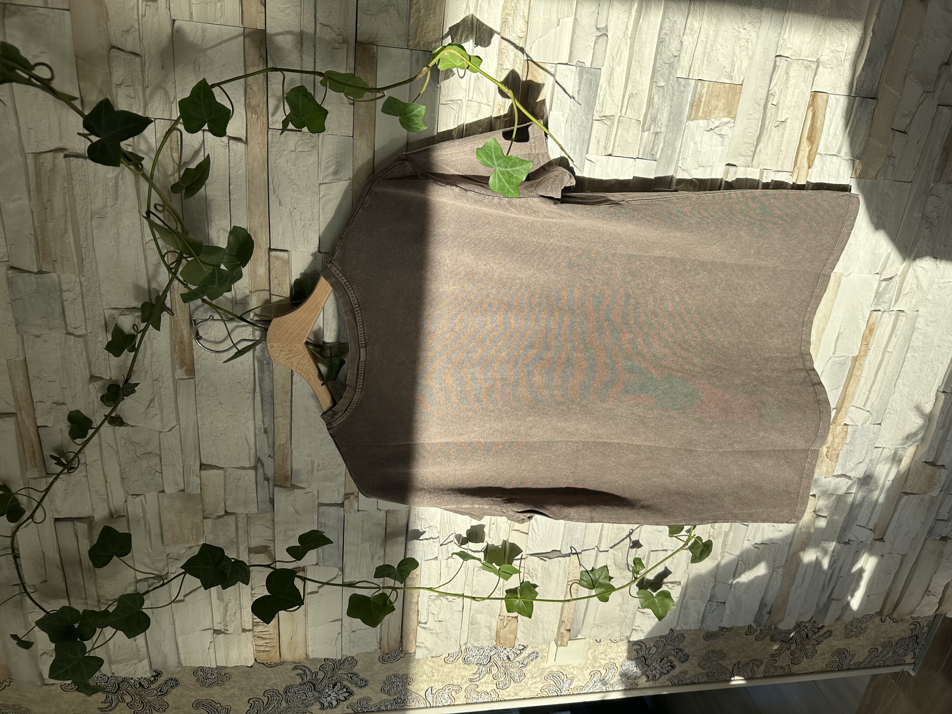 Marškinėliai su užrašu LOVE