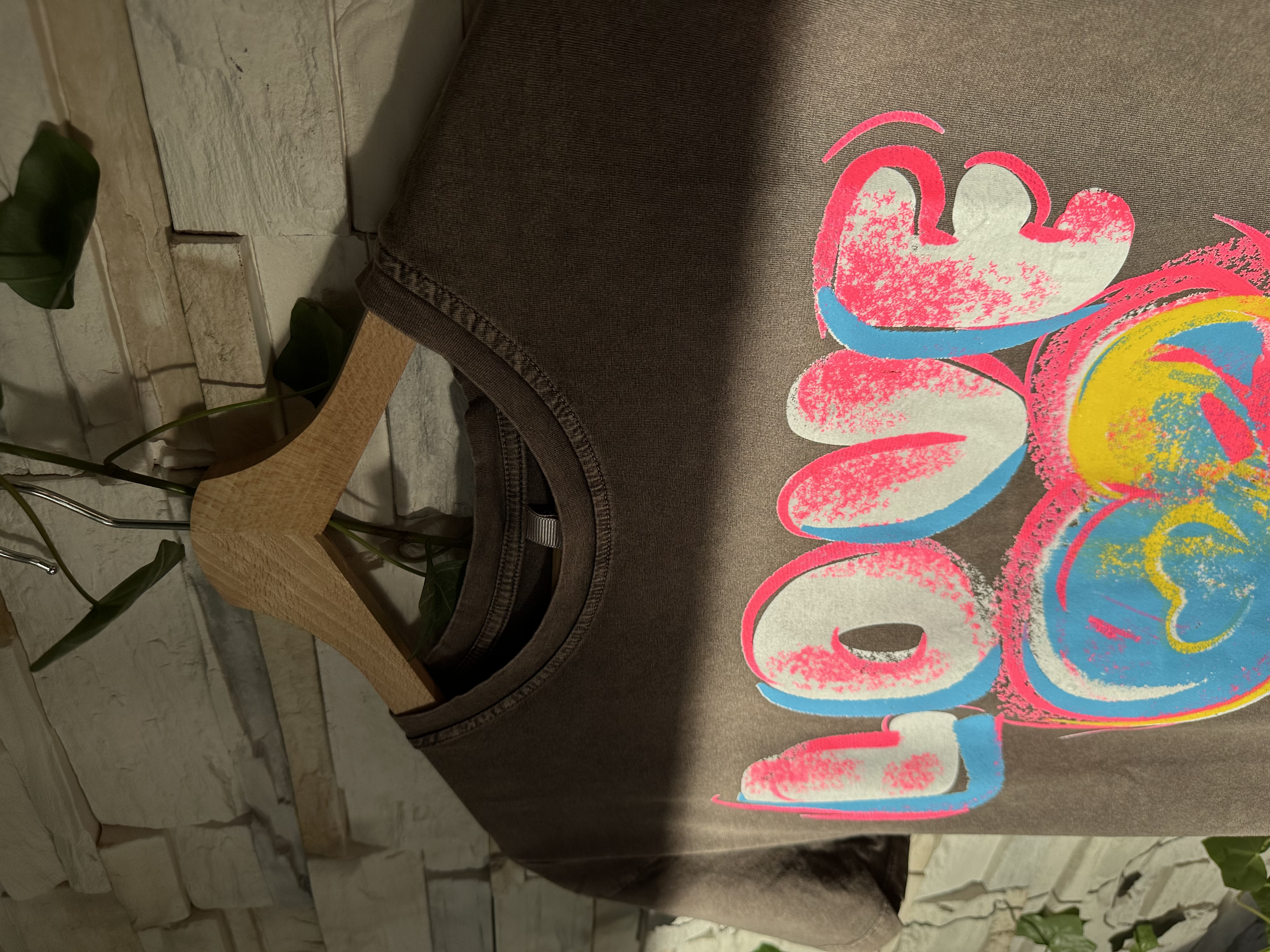 Marškinėliai su užrašu LOVE