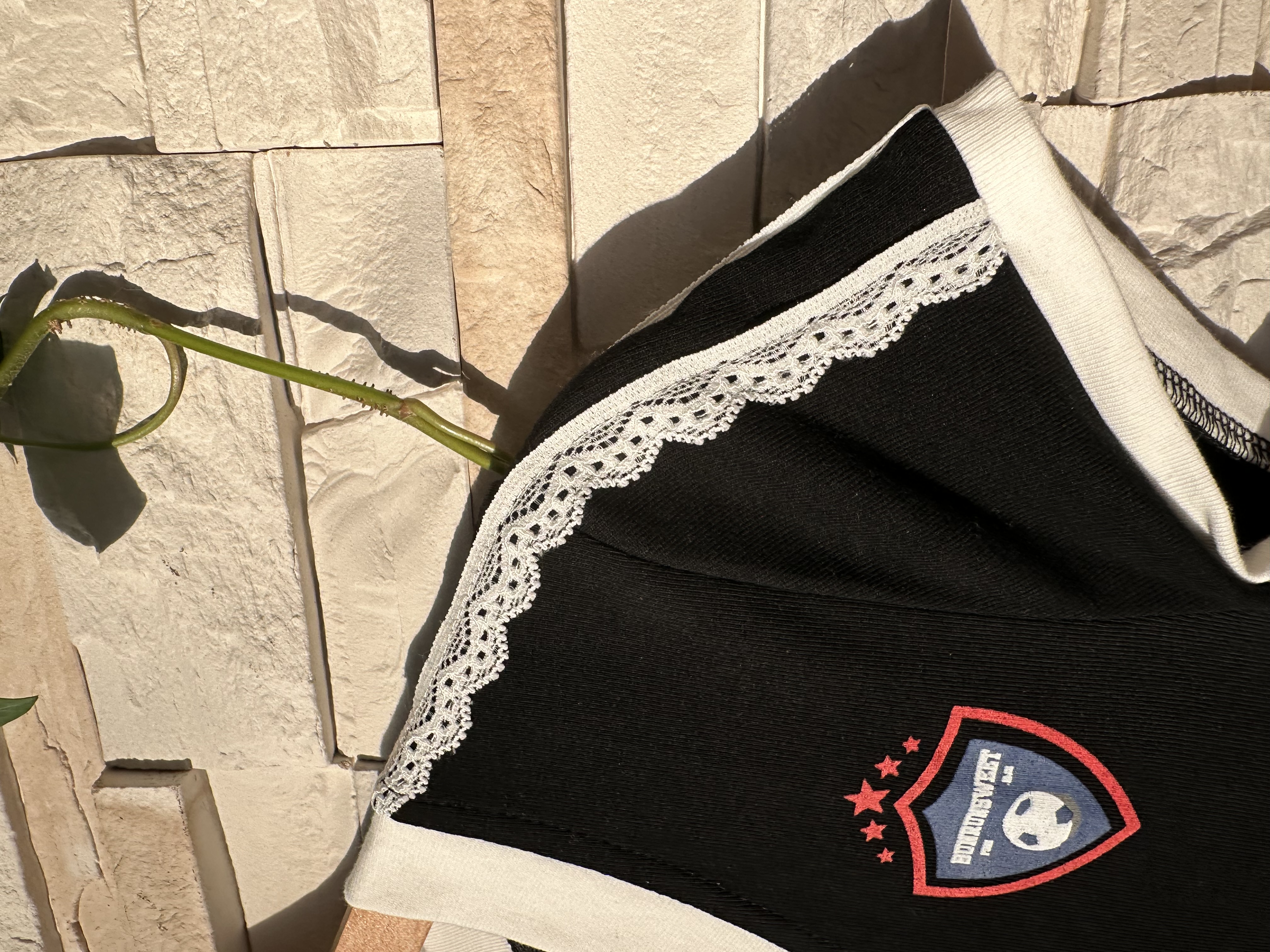 Sportinė suknelė su romantikos prieskoniu