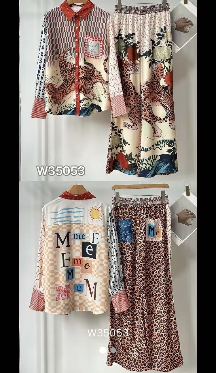 Stilingas marškinių ir kelnių komplektas