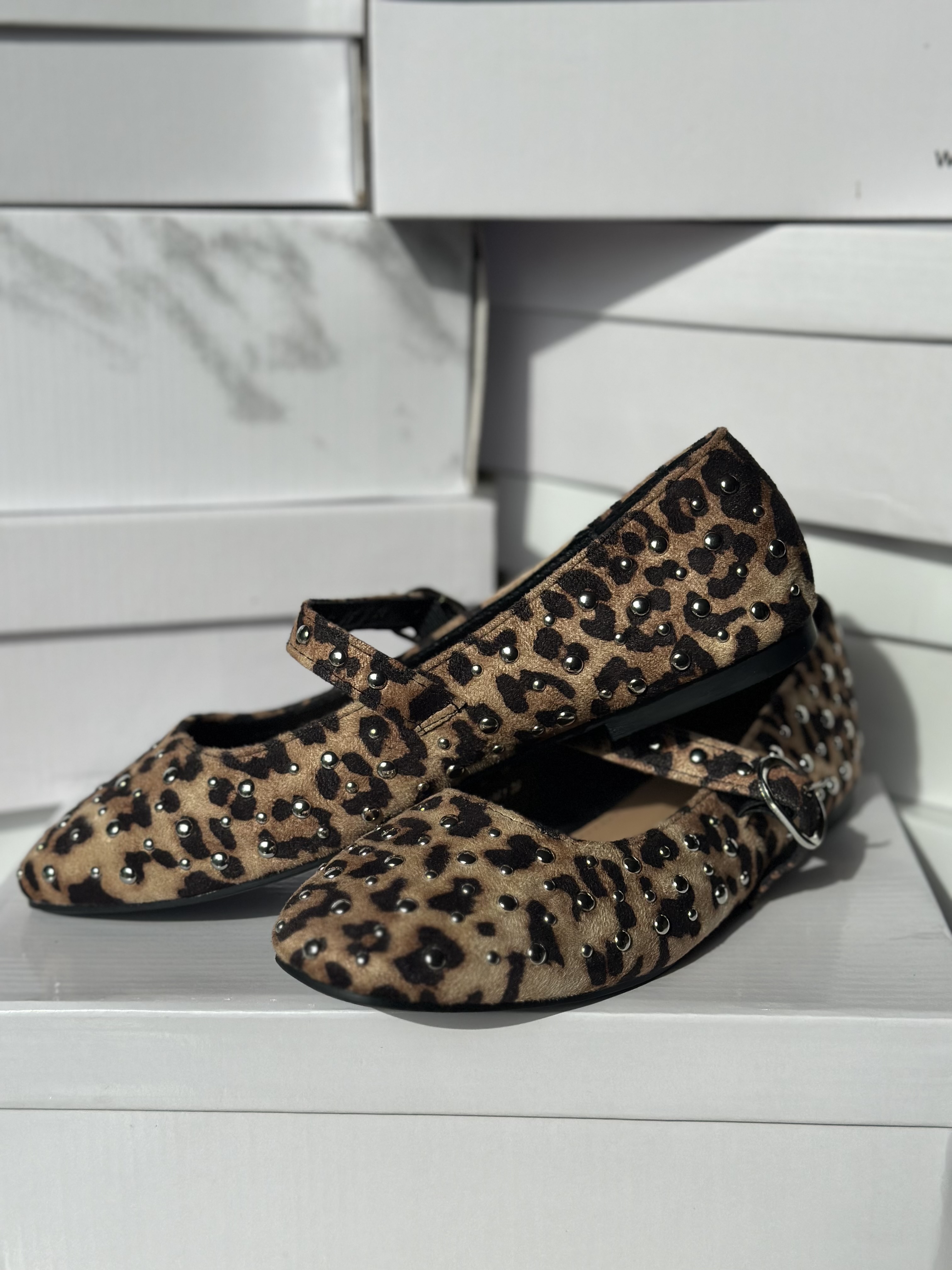 Leopardo rašto balerinos