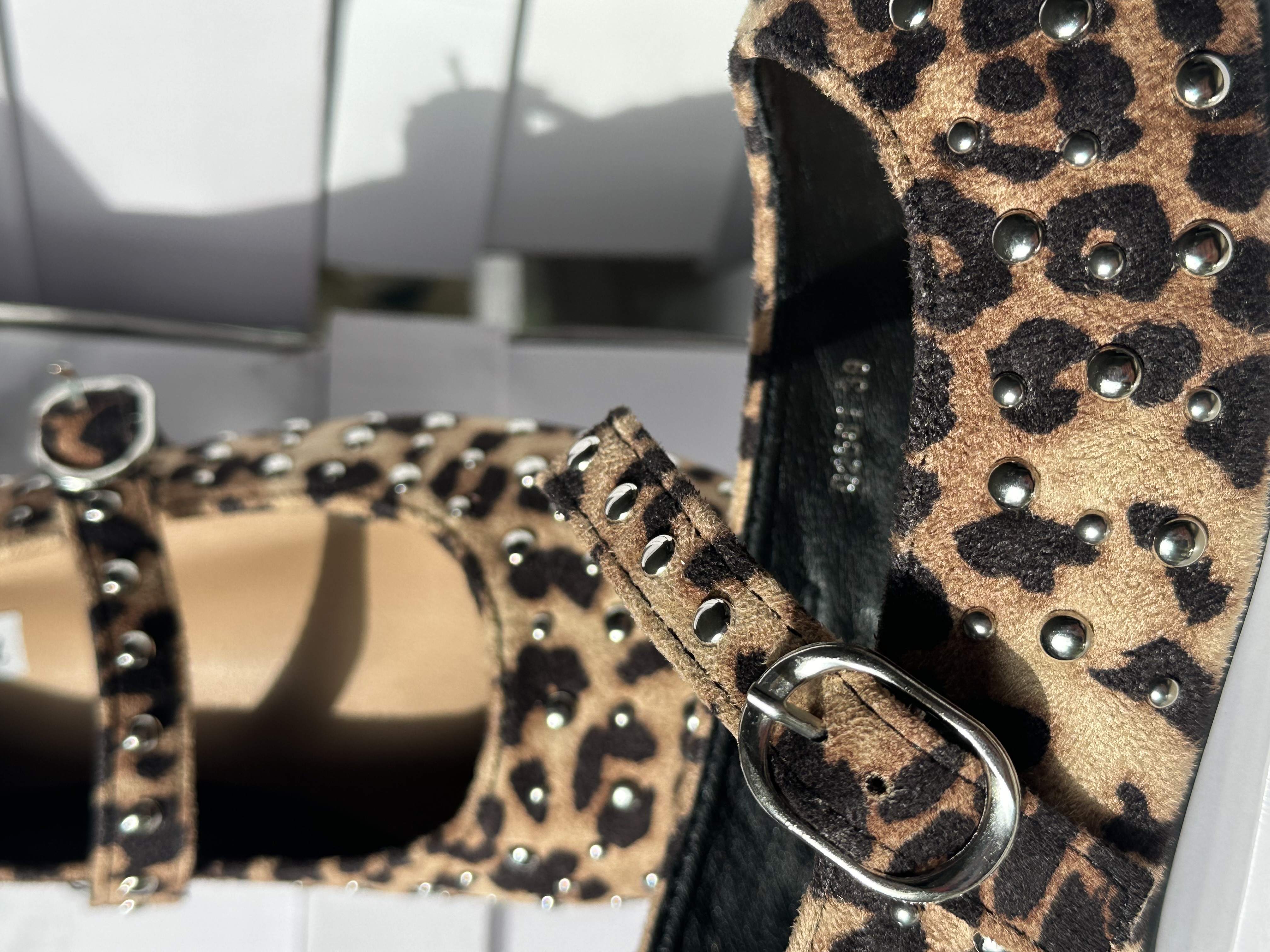 Leopardo rašto balerinos