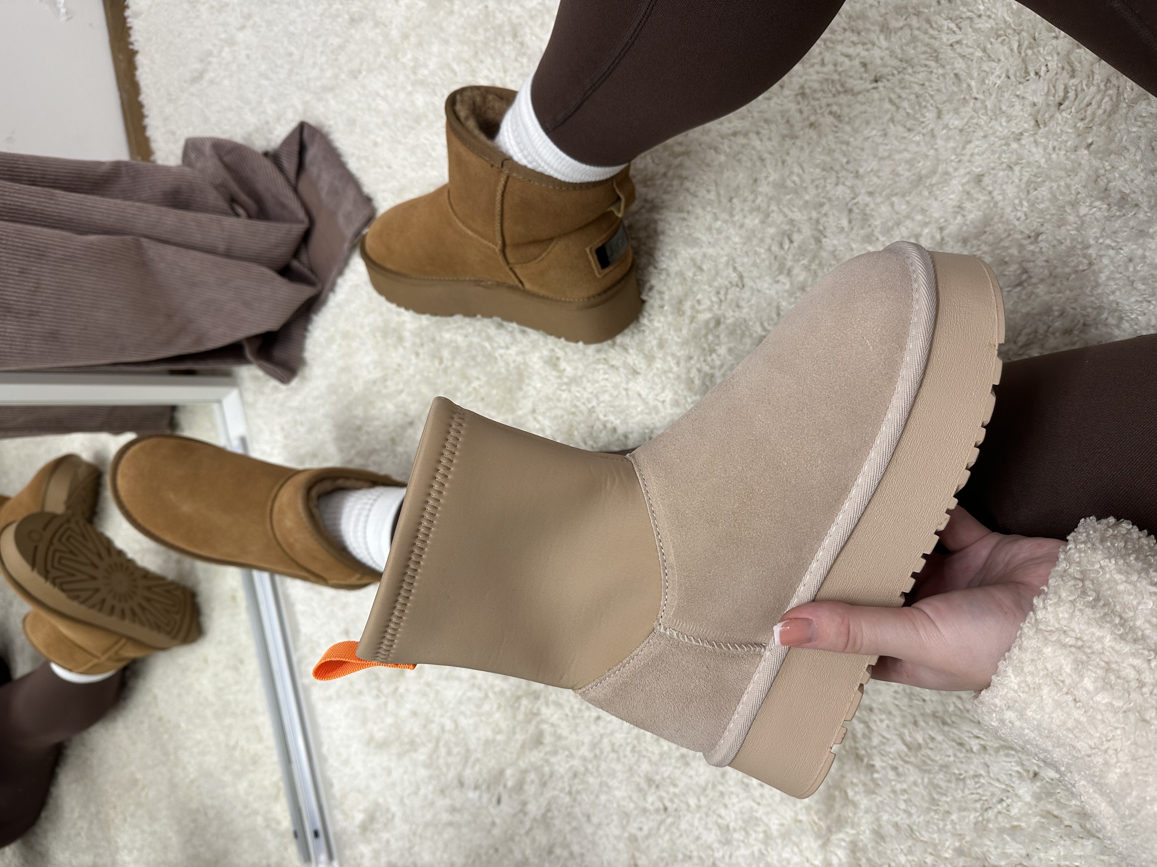 Natūralios odos UGG tipo aulinukai su vilna viduje