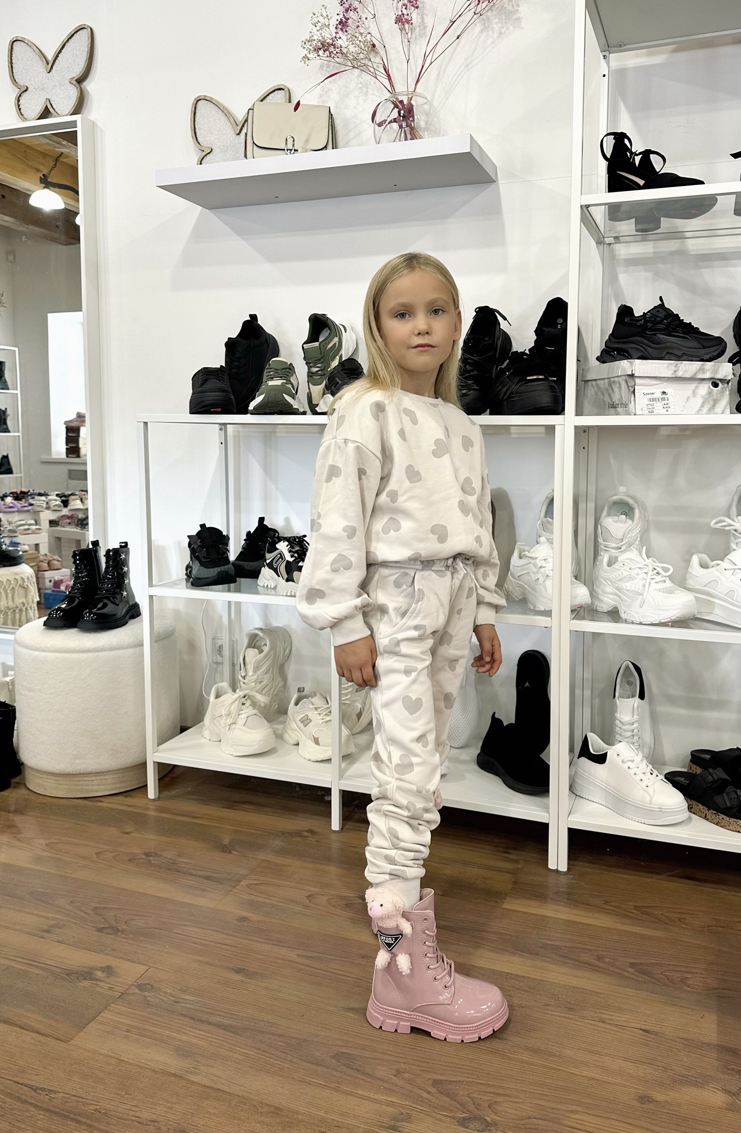 Rožiniai lakiniai batai su meškiuku 36.37 dydžiai (mažinti)