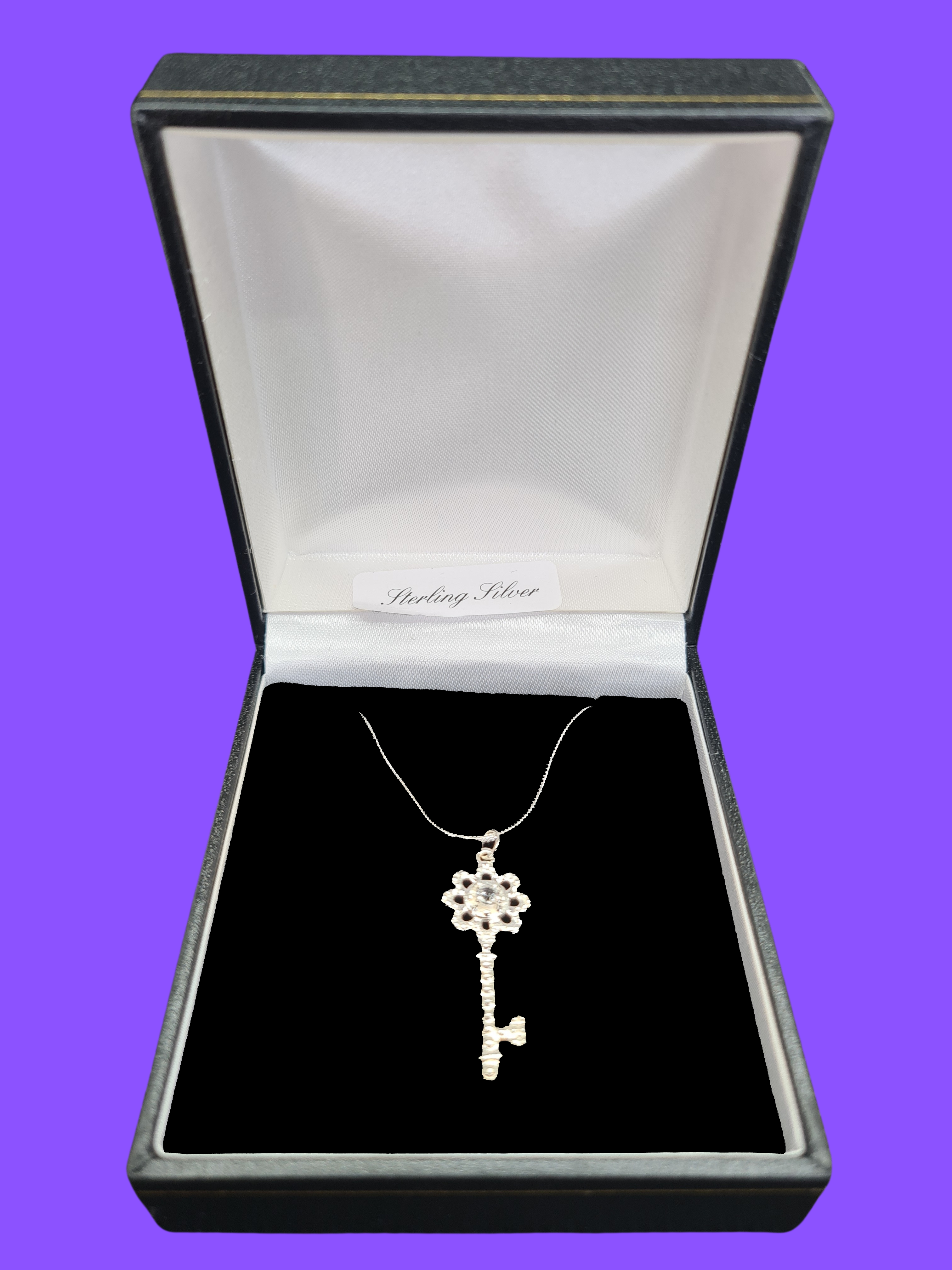 925 Sterling Silver Key Pendant Necklace – 45cm Chain with Sterling Silver Clasp  