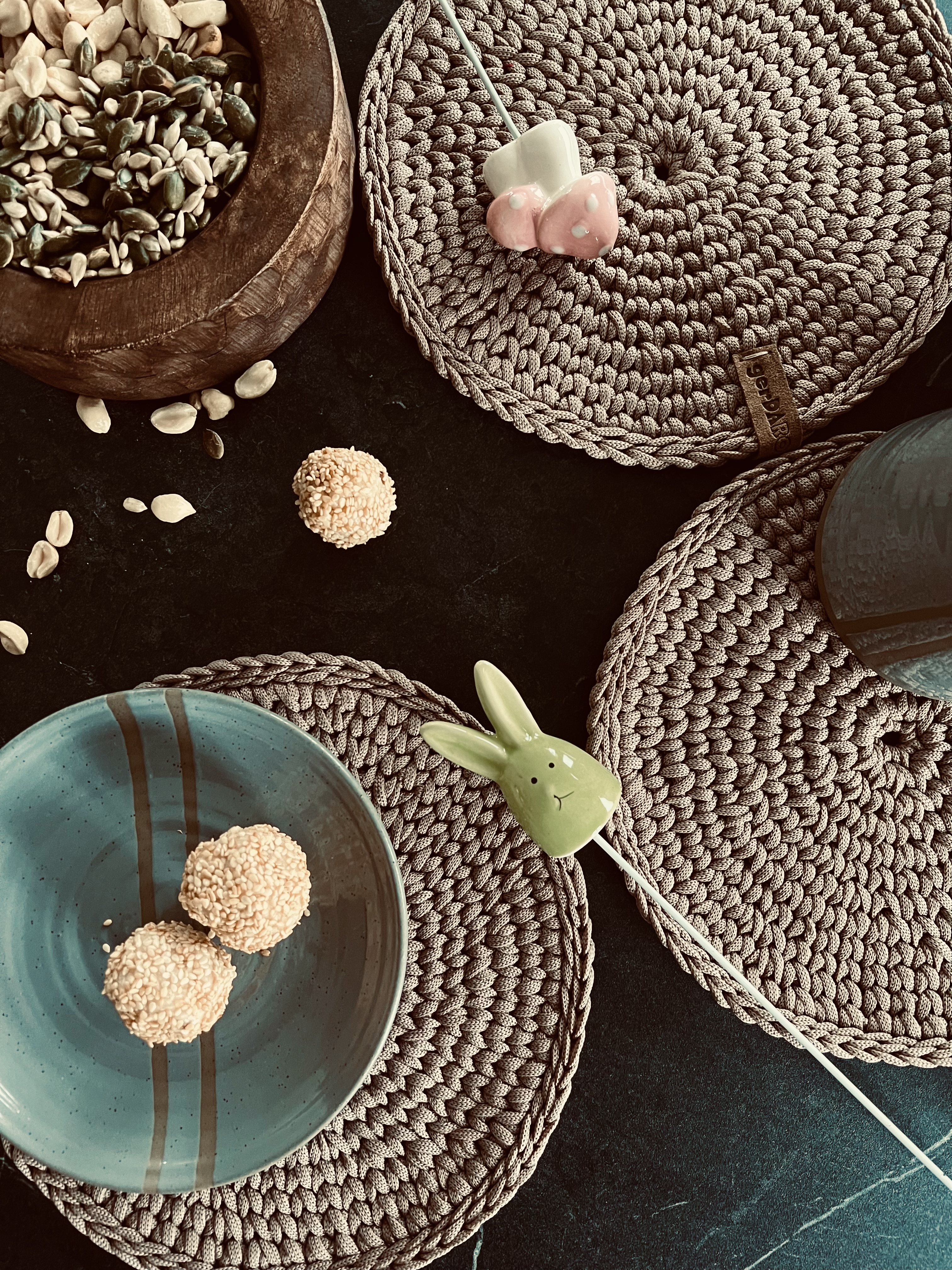 Nerti stalo padėkliukai