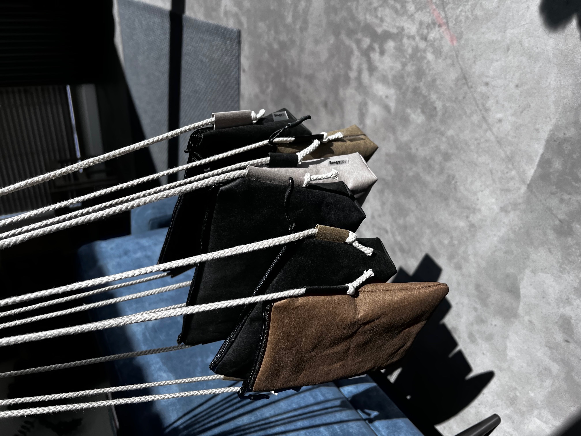 Popierinės odos mini dėtuvė