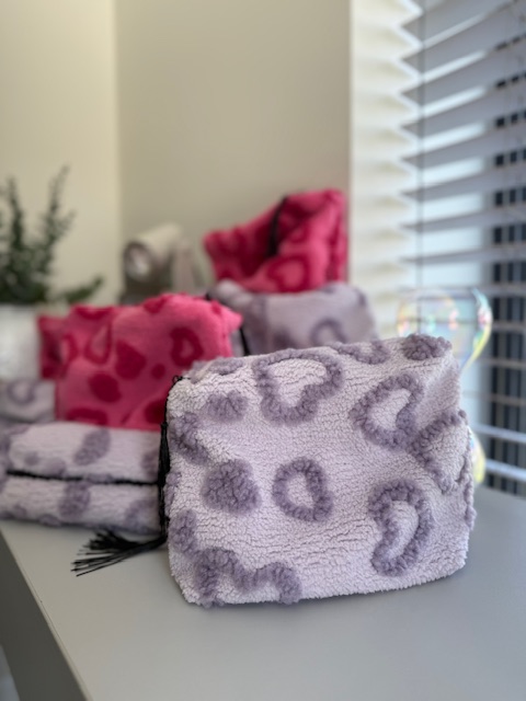 Minkšti kosmetiniai krepšeliai