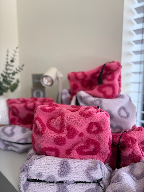 Minkšti kosmetiniai krepšeliai