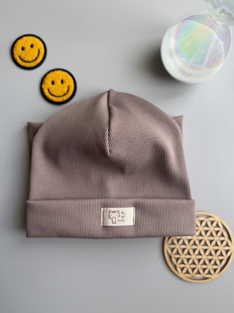 Švelniai ruda kepurė ir mova