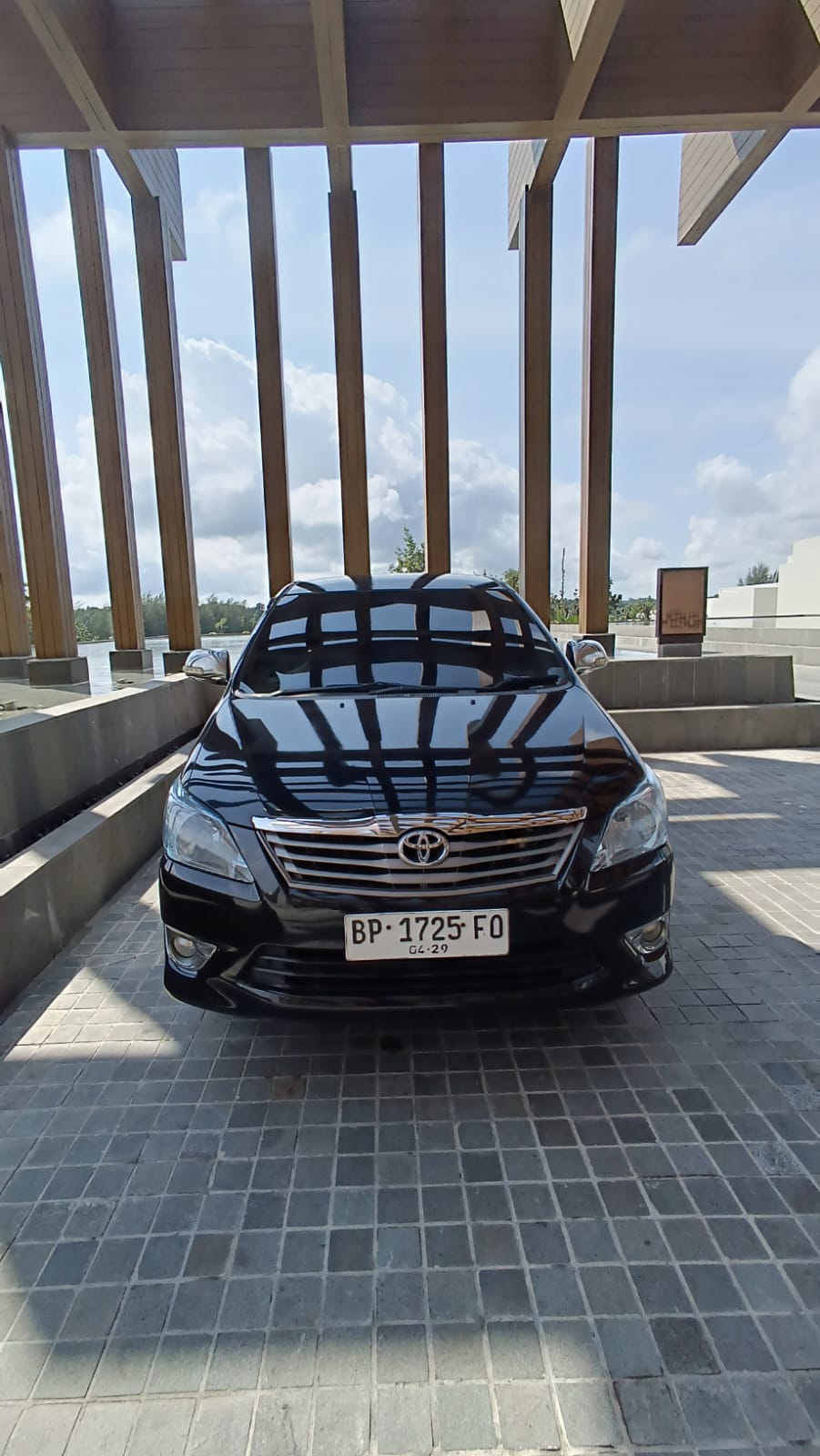 8-hrs Private Car Rental + Driver 