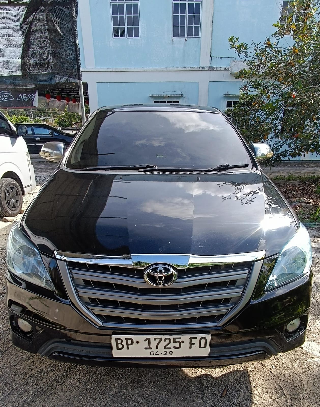 8-hrs Private Car Rental + Driver 