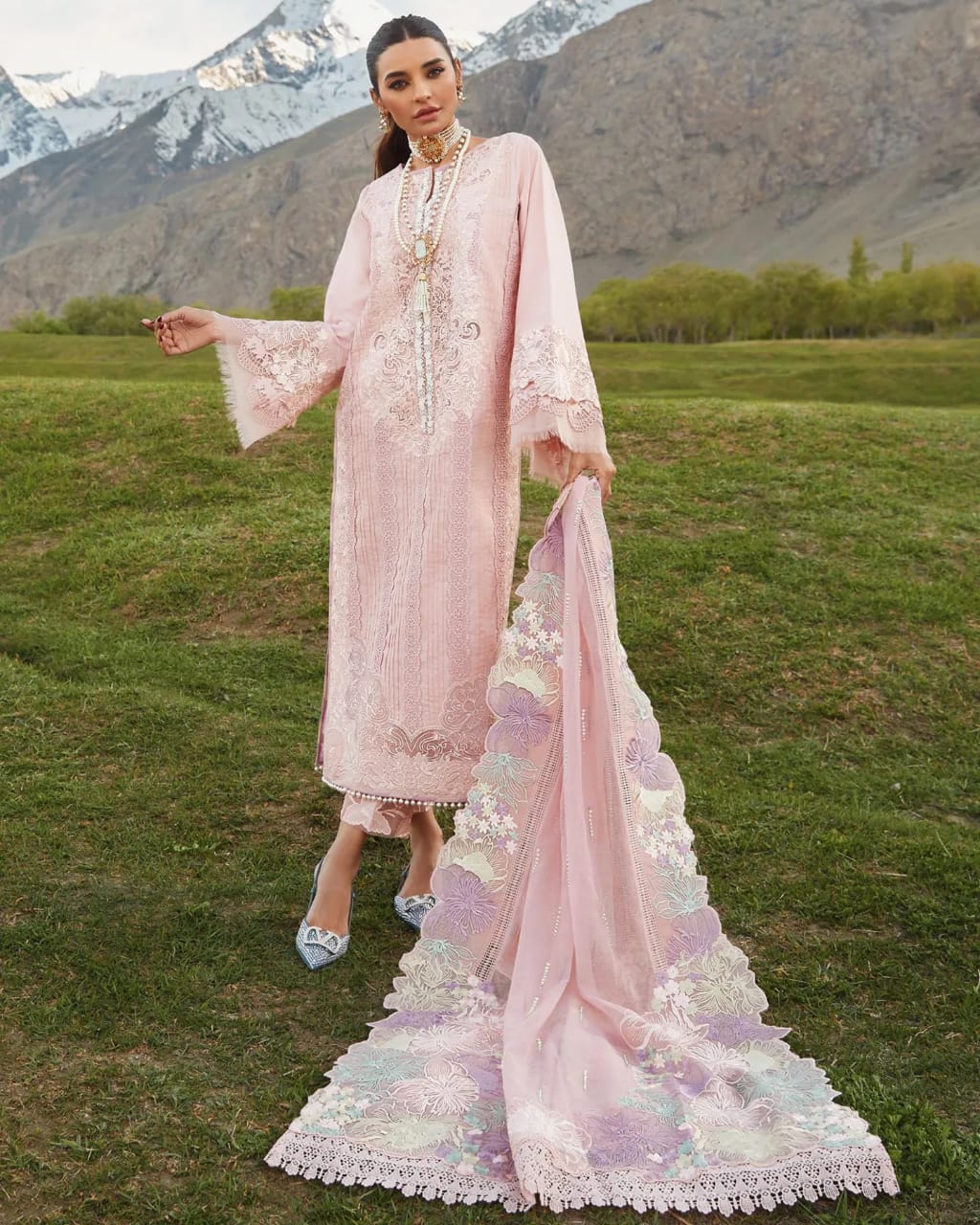 Elegant Pink Embroidered Dress