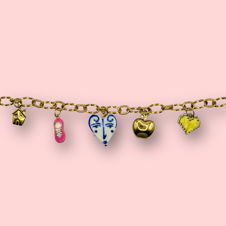 Face Heart Sneaker Bracelet Gold