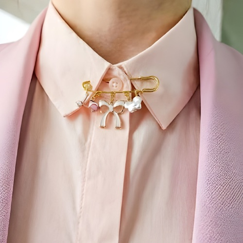 Bow & Pearl Charm Safety Pin