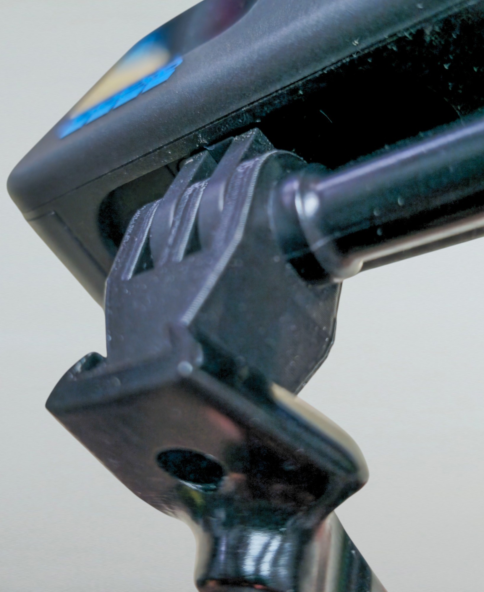Single Mount