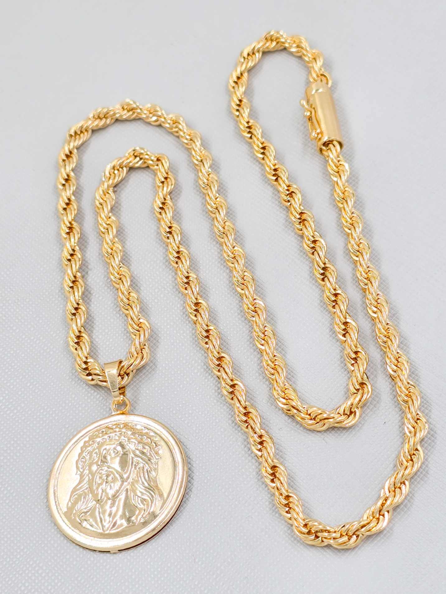 Colgante Cristo Oro Laminado 18k