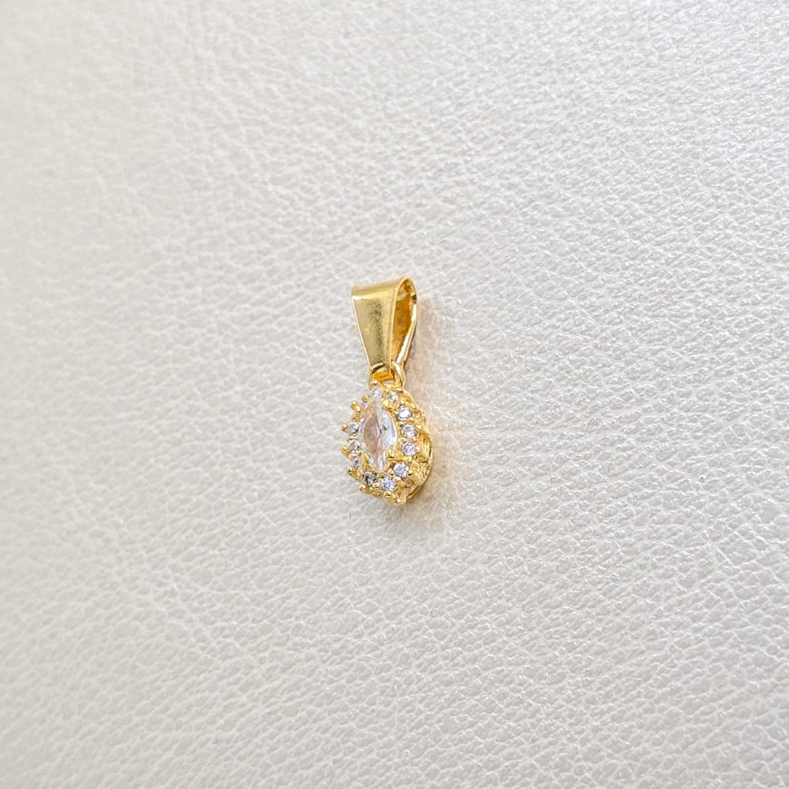 Colgante Ovalado Mini Oro Laminado 18k