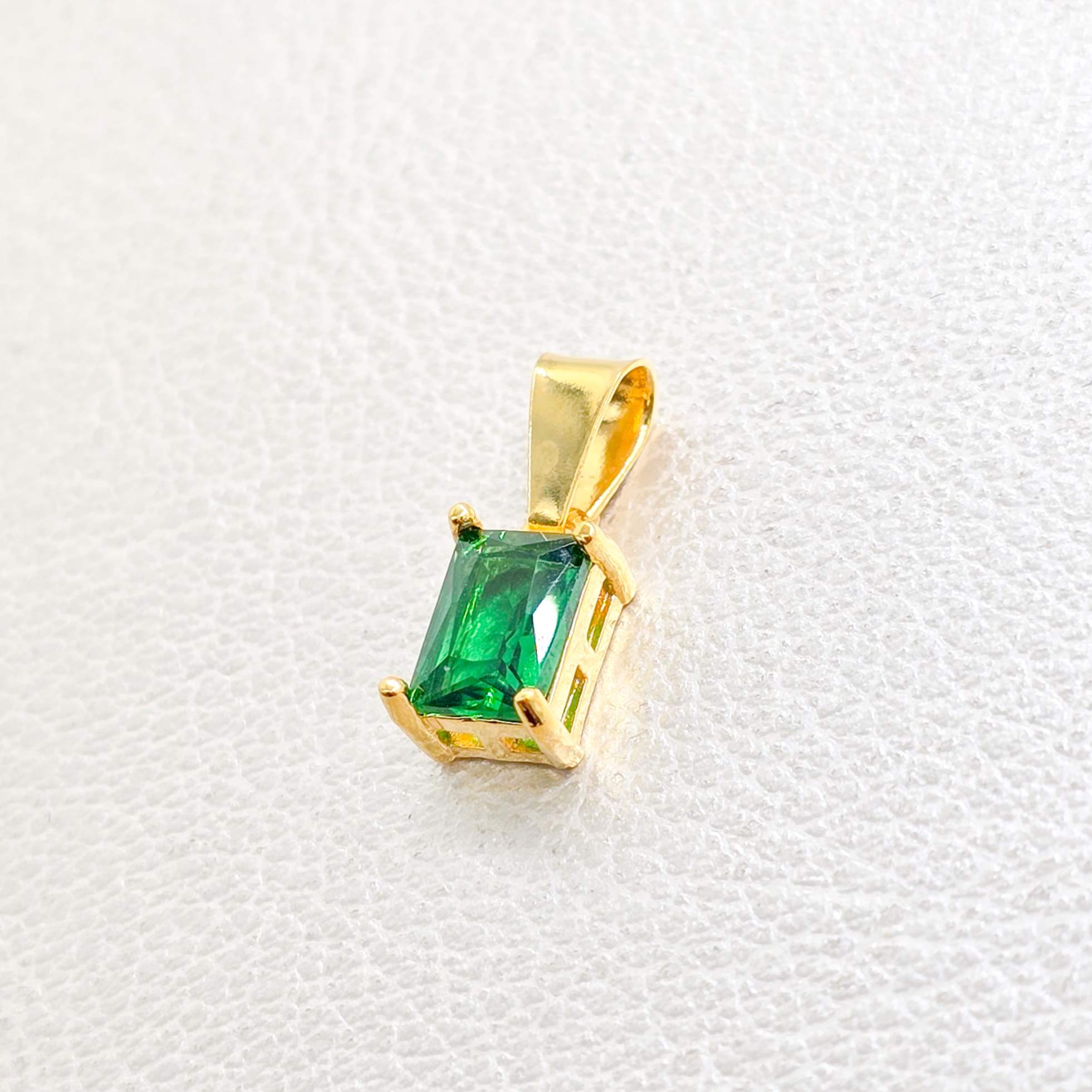 Colgante Dimer Verde Oro Laminado 18k
