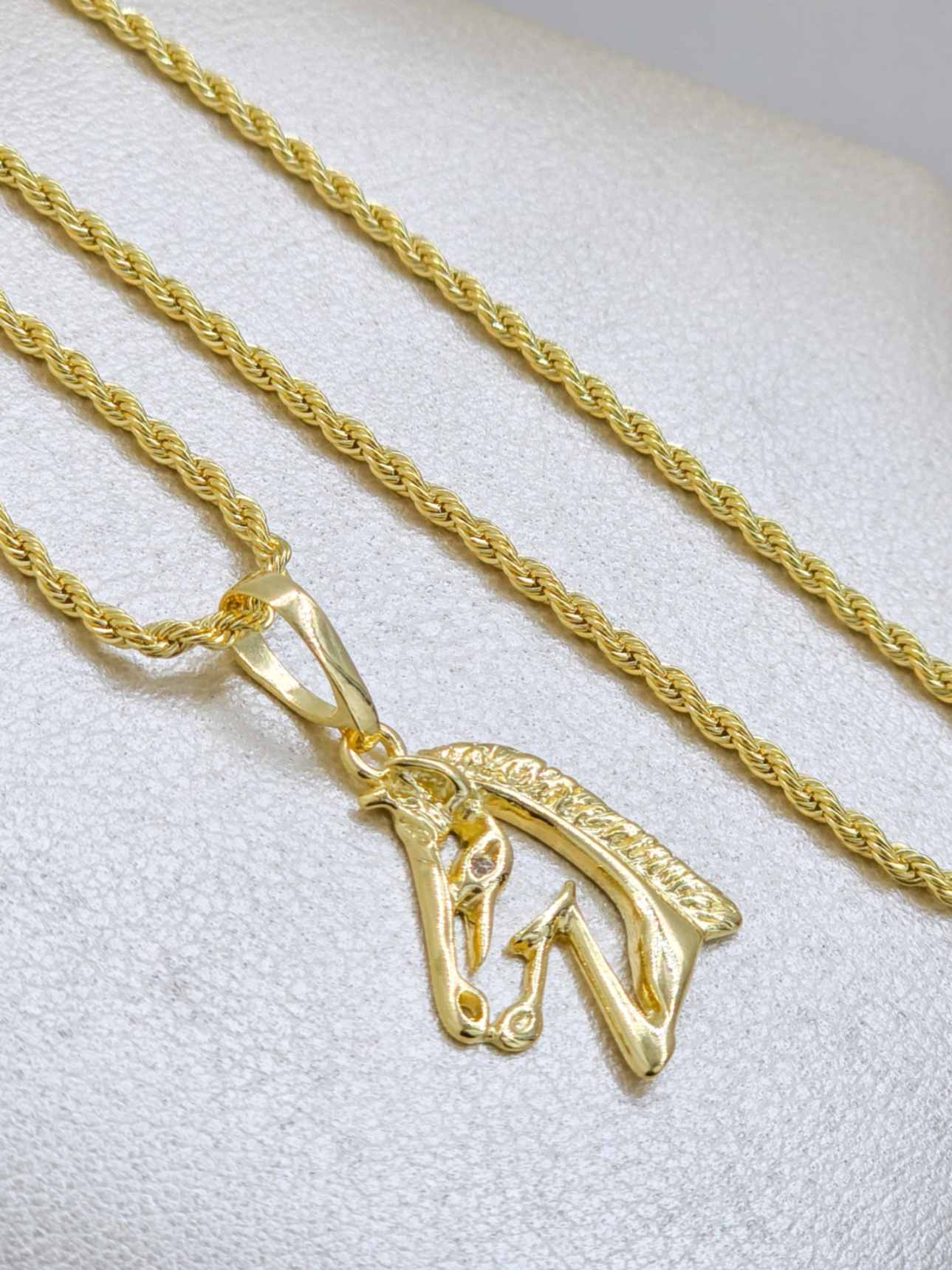 Colgante Caballo Oro Laminado 18k