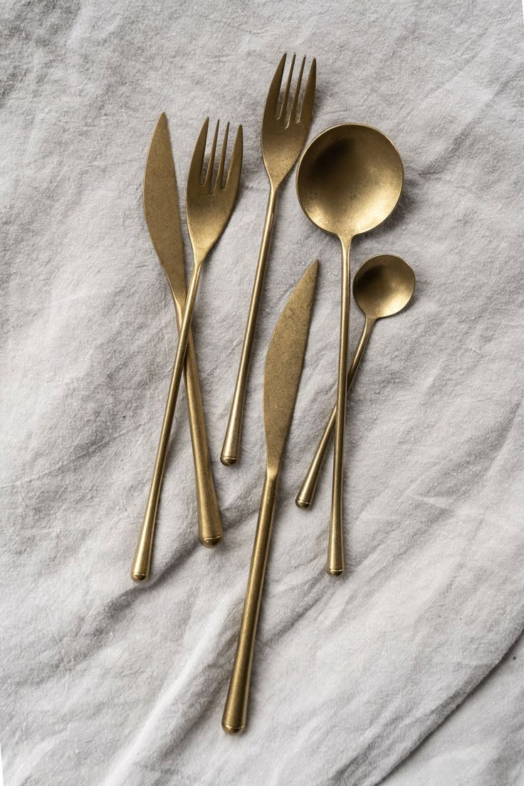 Cutlery sets