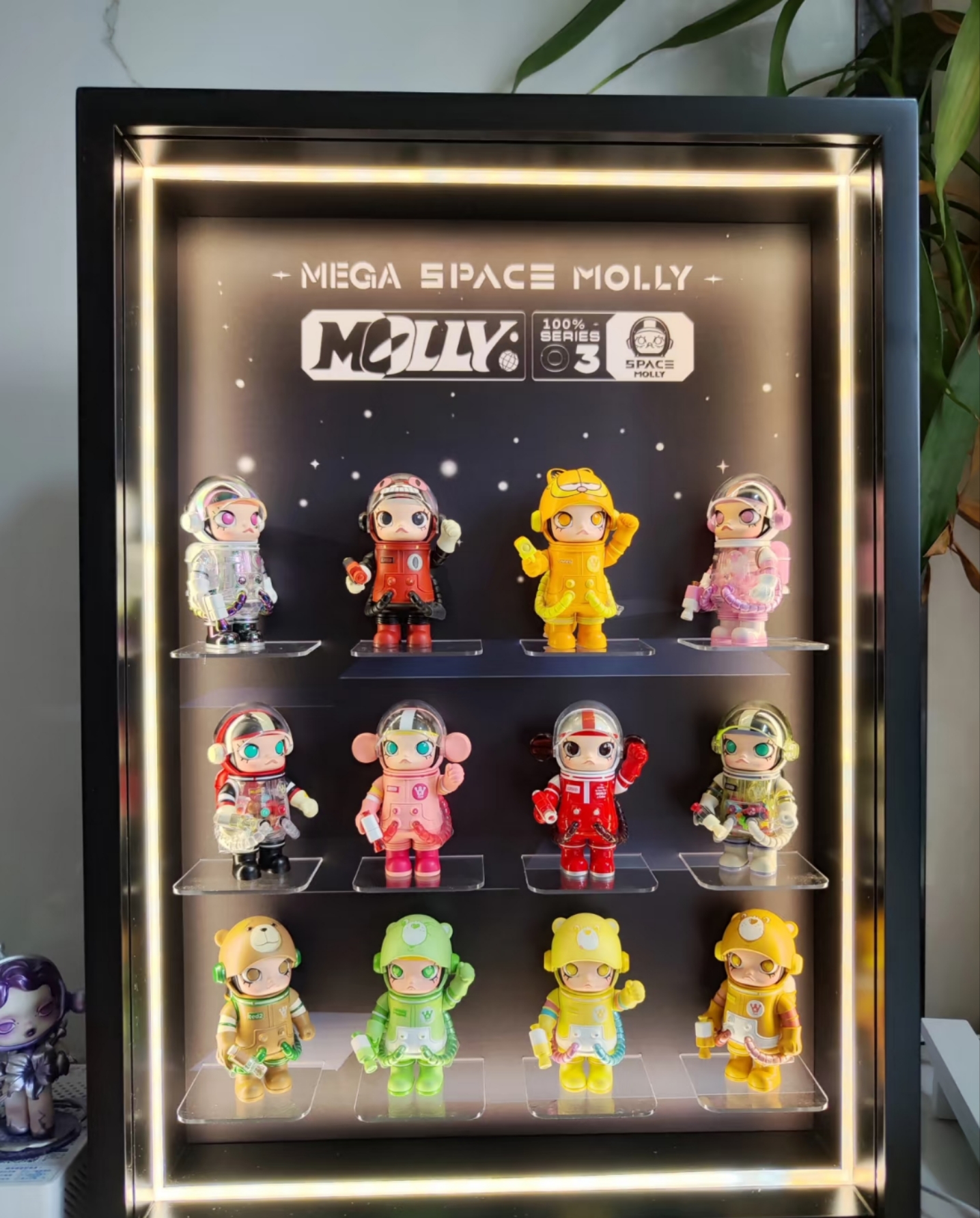 Mega Space Molly 100% Series 3 Figurine 