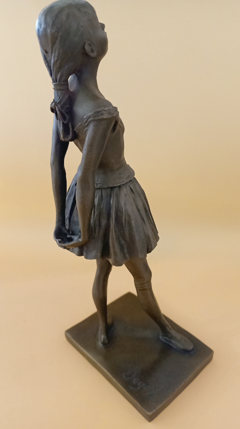 Petite danseuse en bronze inspirée de Degas