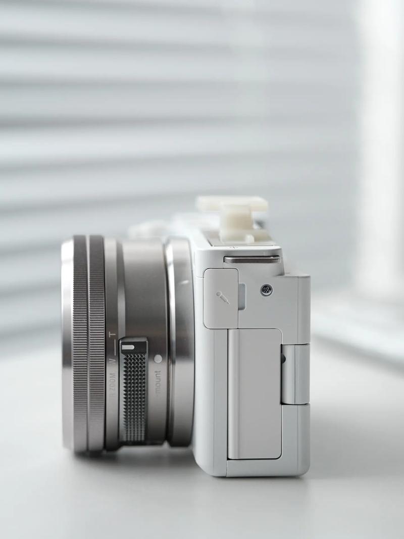 SONY ZV- E10L + 18-50mm