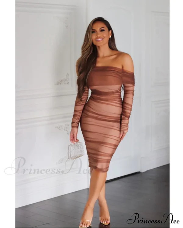 Vestido elegante marrón