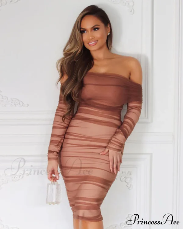 Vestido elegante marrón