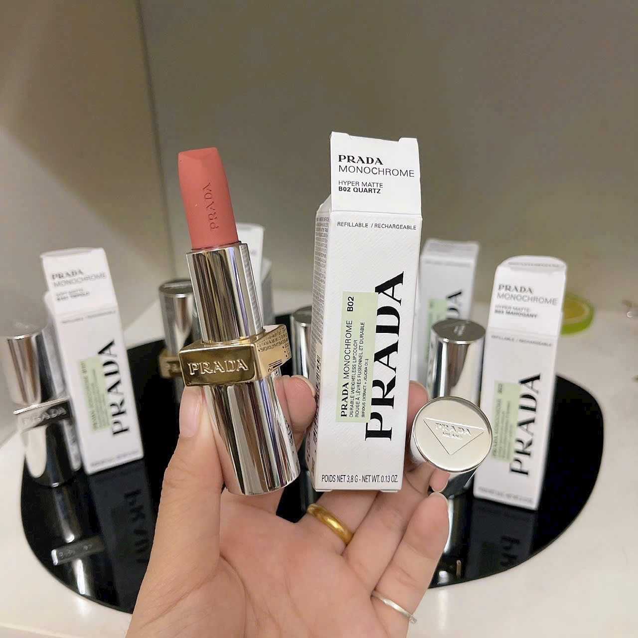 Son Prada Monochrome