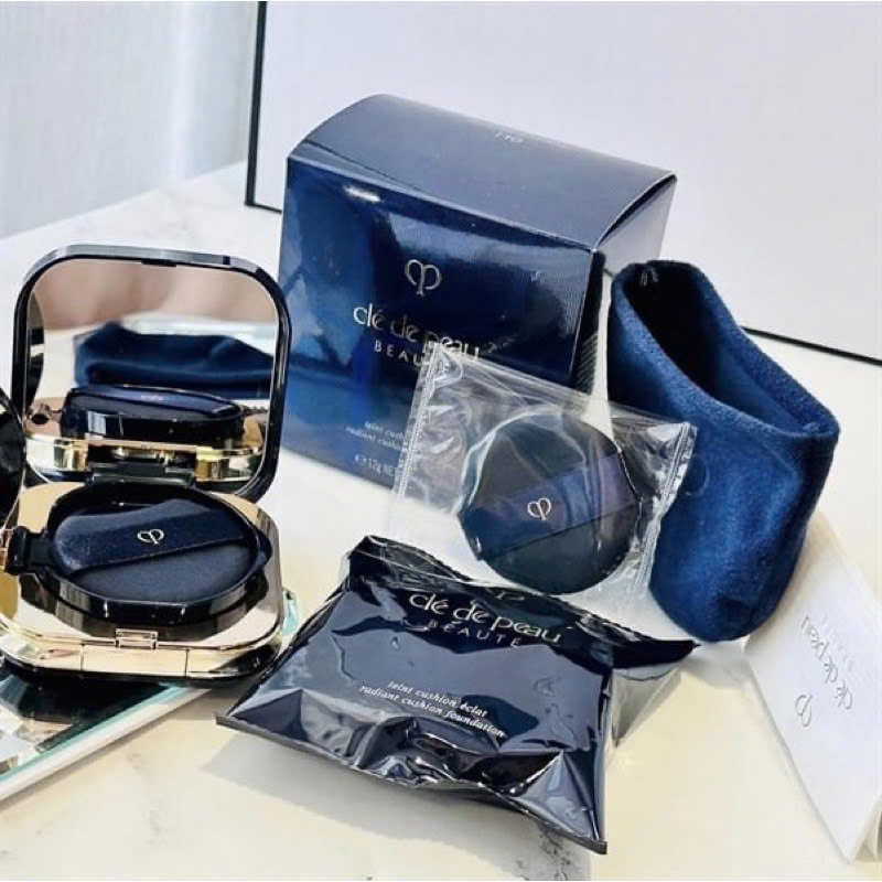 Phấn nước Cle De Peau Teain Cushion Éclat Radiant Cushion 