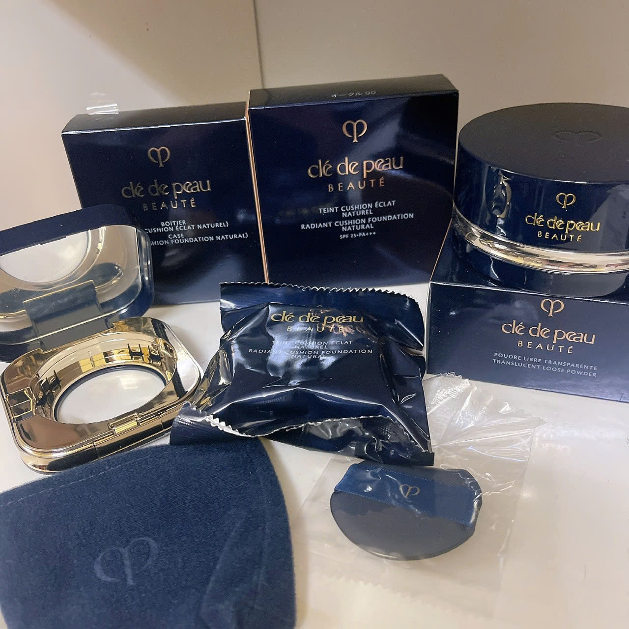 Phấn nước Cle De Peau Teain Cushion Éclat Radiant Cushion 