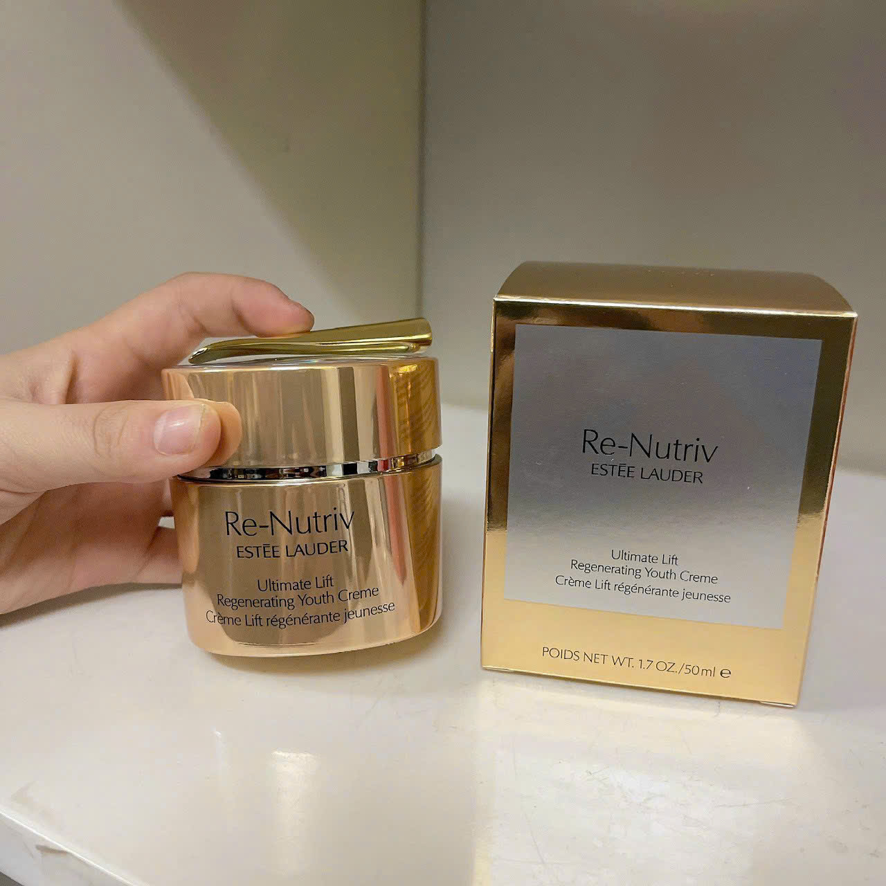 Kem Nâng Cơ Tái Tạo Da Estée Lauder Re-Nutriv Ultimate Lift Regenerating Youth Creme