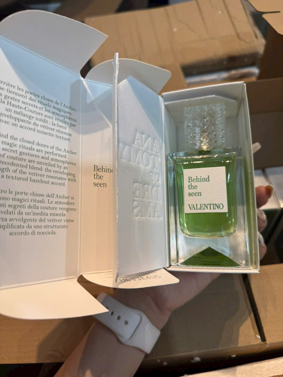 Nước Hoa Valentino Behind The Seen 2024