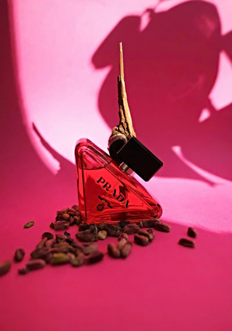 Nước Hoa Prada Paradoxe Radical Essence 2025