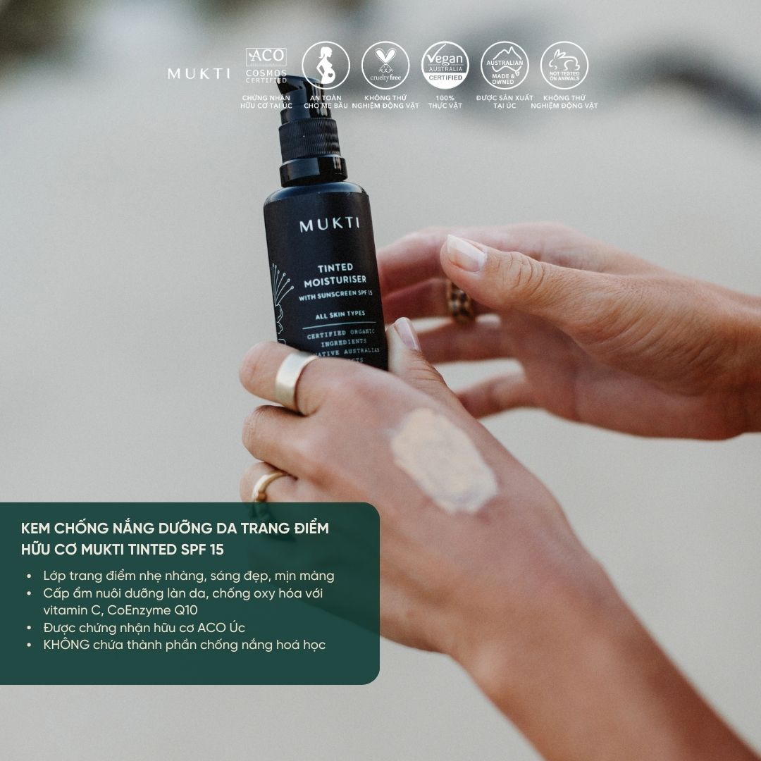 Kem Chống Nắng Trang Điểm Dưỡng Da Mukti Tinted Moisturiser With Sunscreen SPF 15 50Ml
