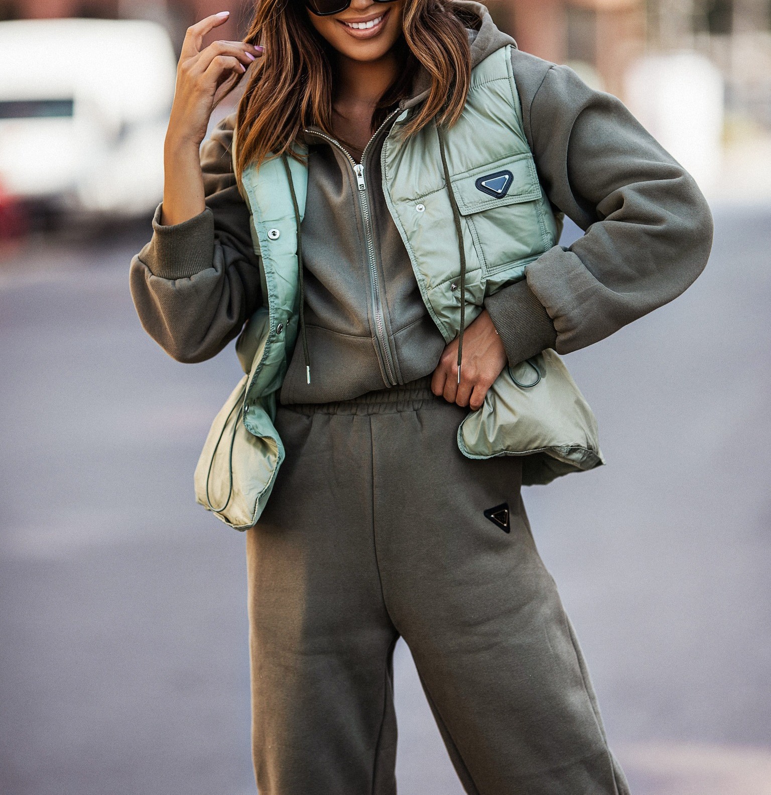  3 dalių laisvalaikio komplektas su liemene Chaki