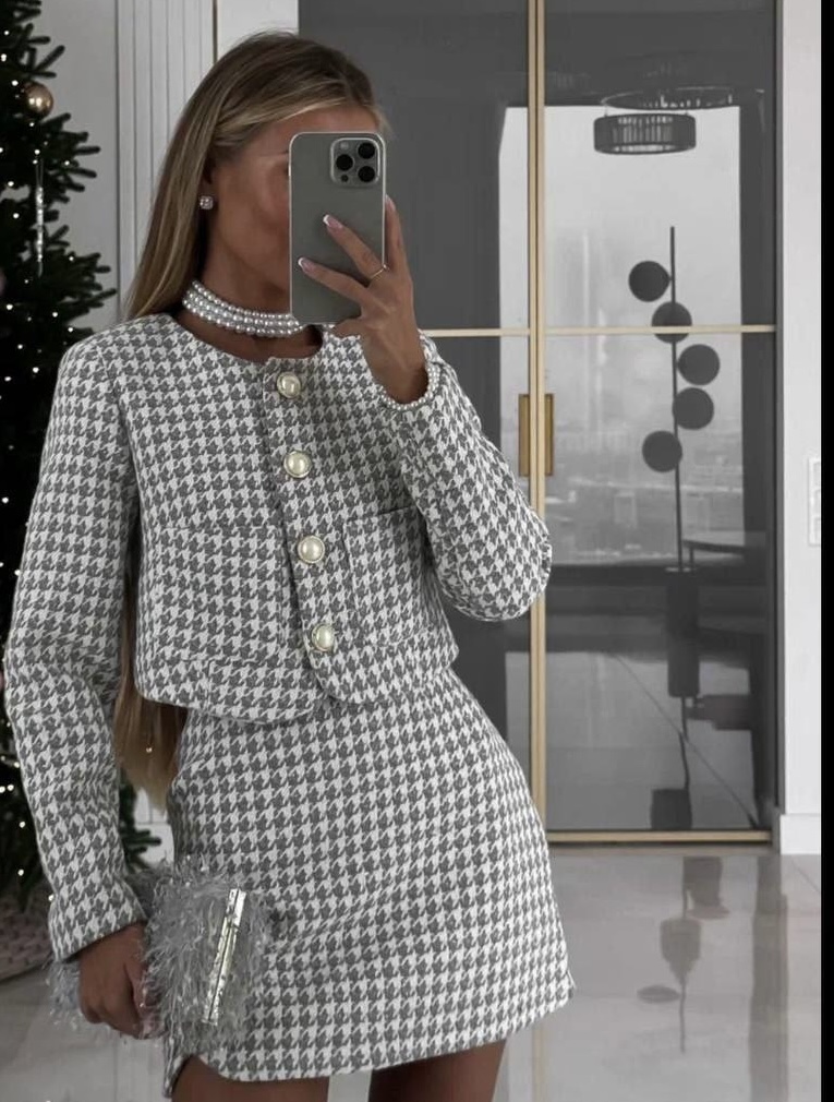 Moteriškas Tvido kostiumėlis Pilka-Balta