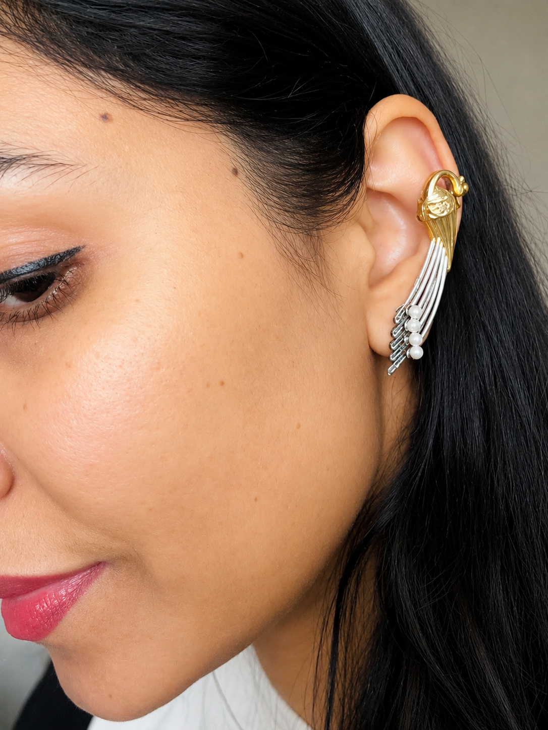 Peacock Pearl Cascade Ear Cuff