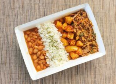 Cupim desfiado, batata rústica, arroz branco e feijão da Dona Nice 400gr