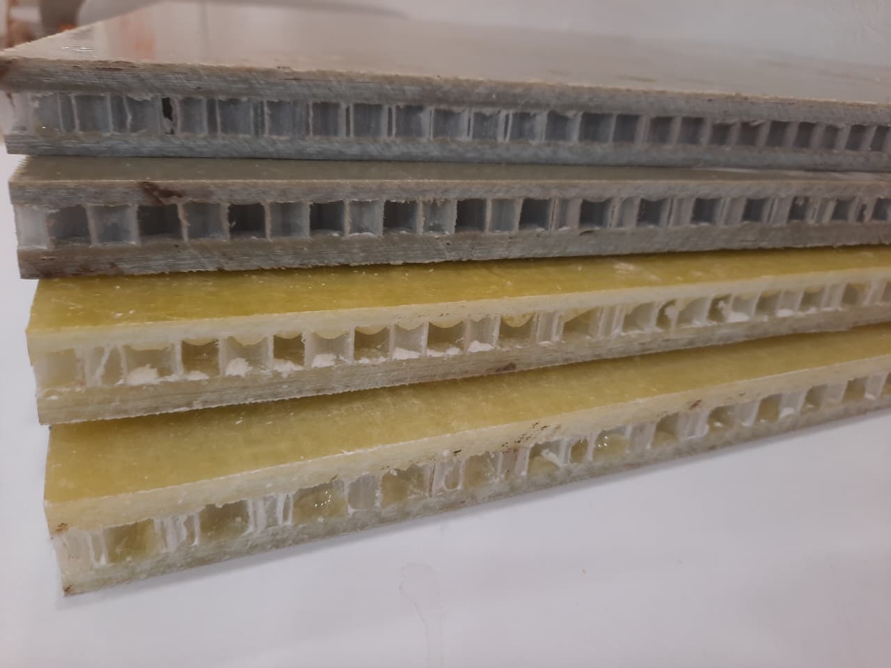 PANEL FRP HONEYCOMB PP (SANDWICH PANEL)