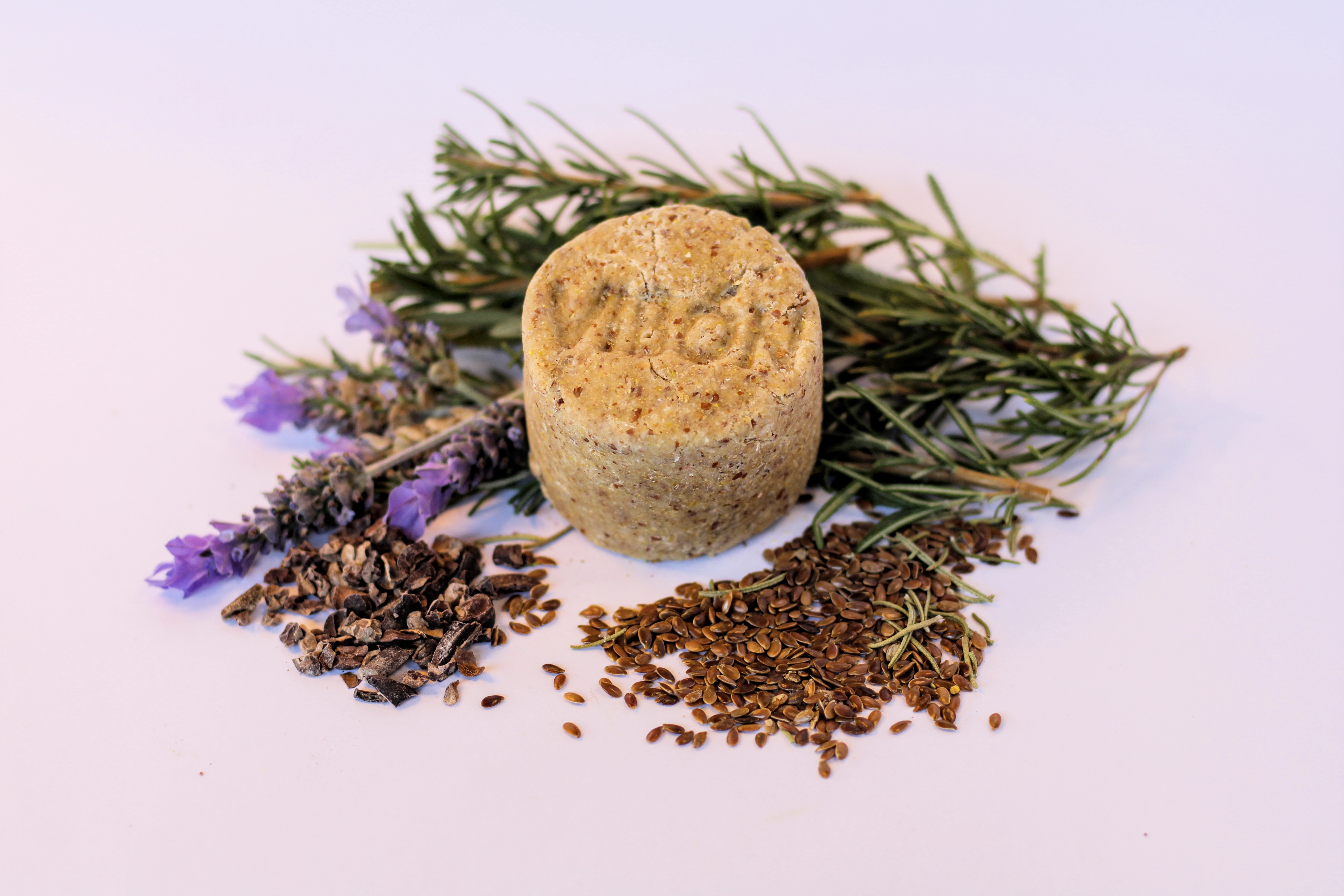 Shampoo sólido de linaza y manteca de cacao