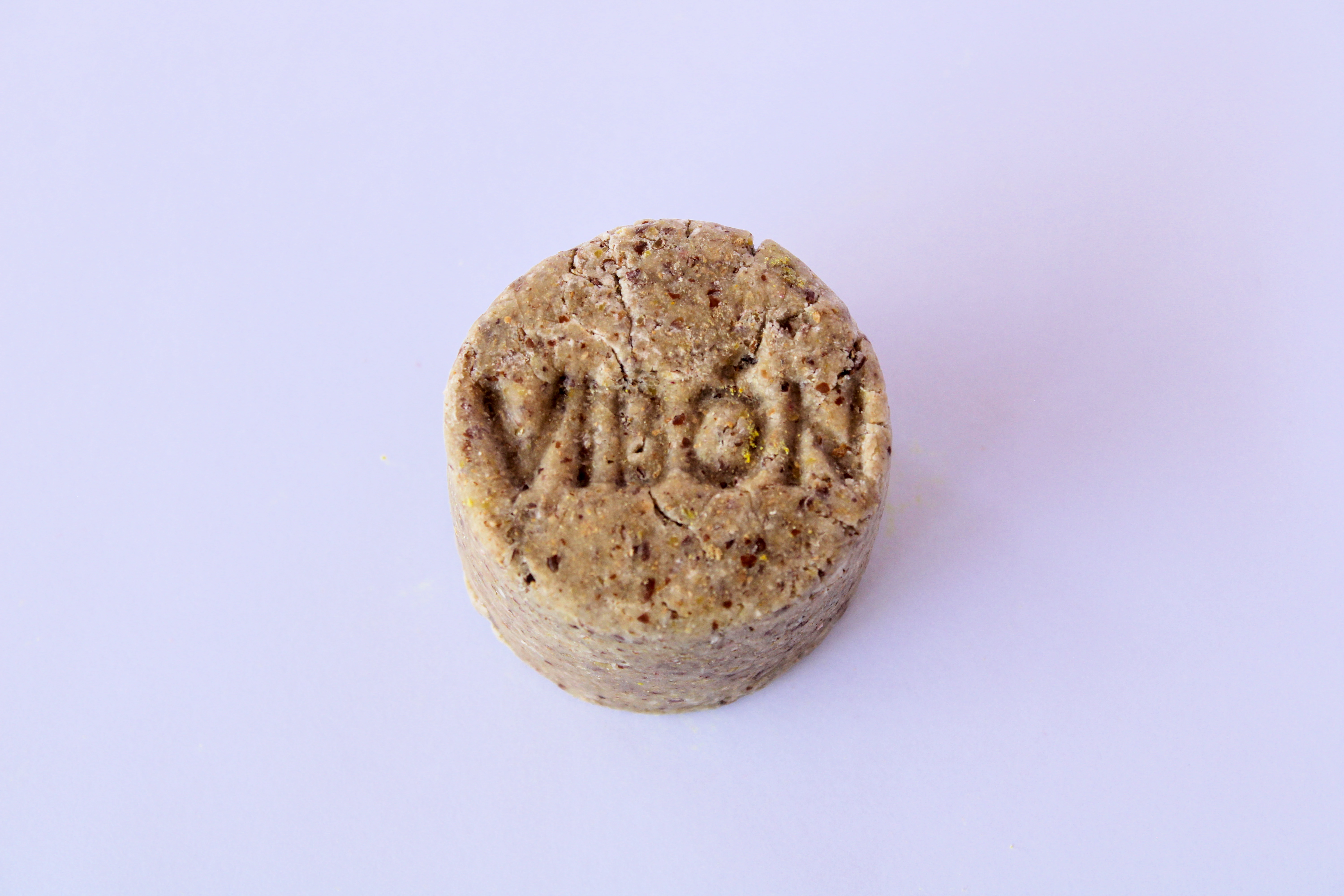 Shampoo sólido de linaza y manteca de cacao