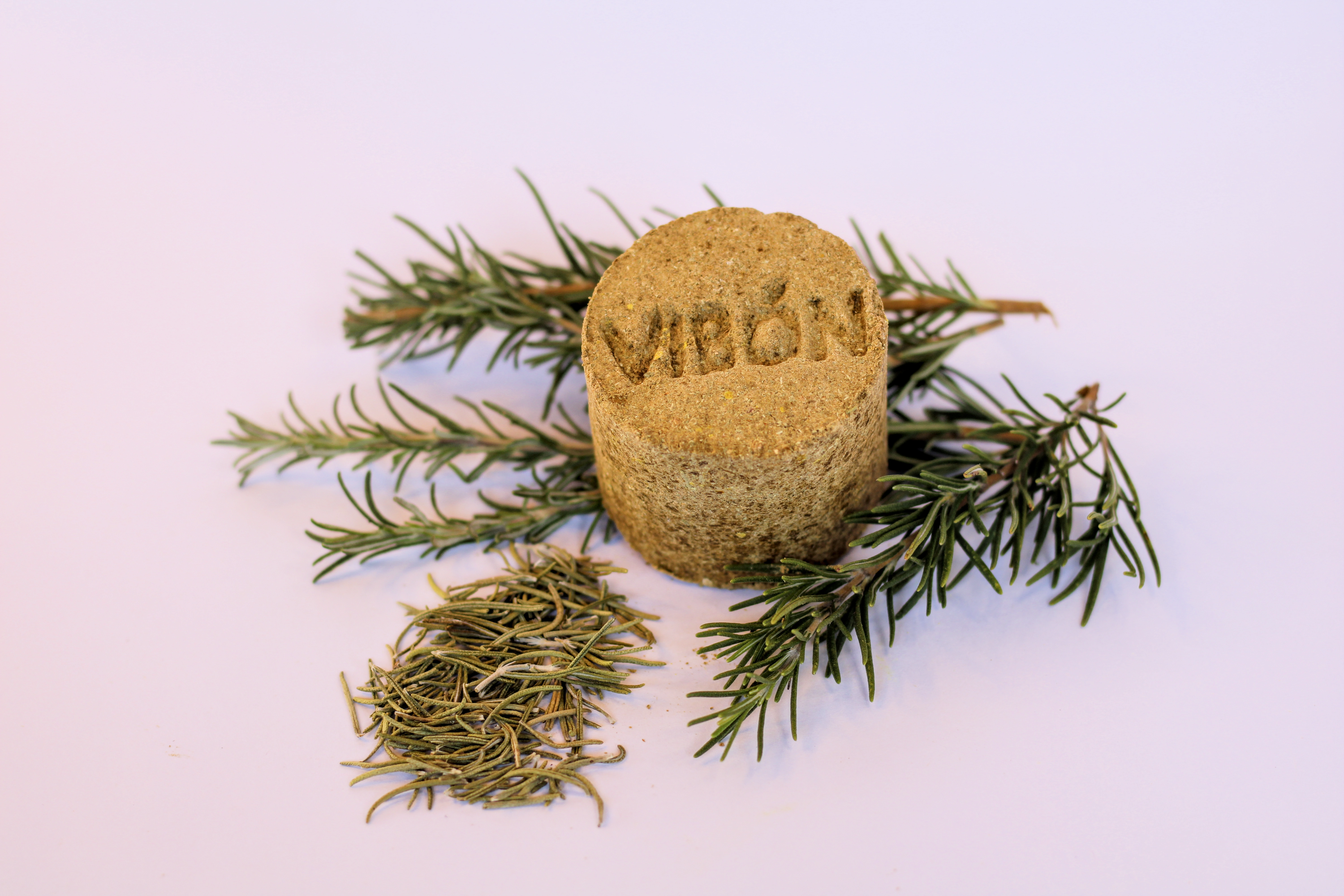 Shampoo sólido de romero y henna