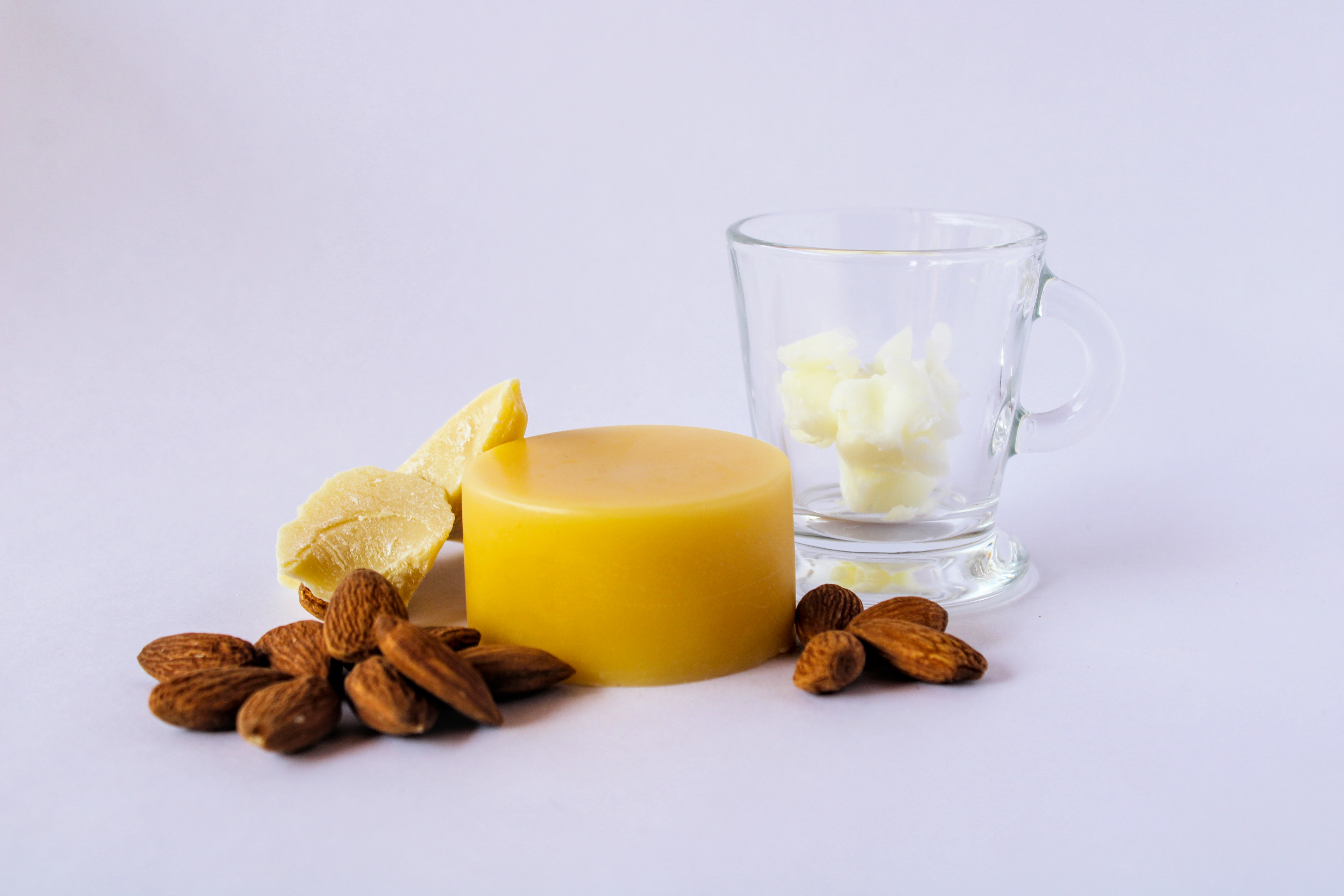 Acondicionador sólido de manteca de cacao y manteca de karité