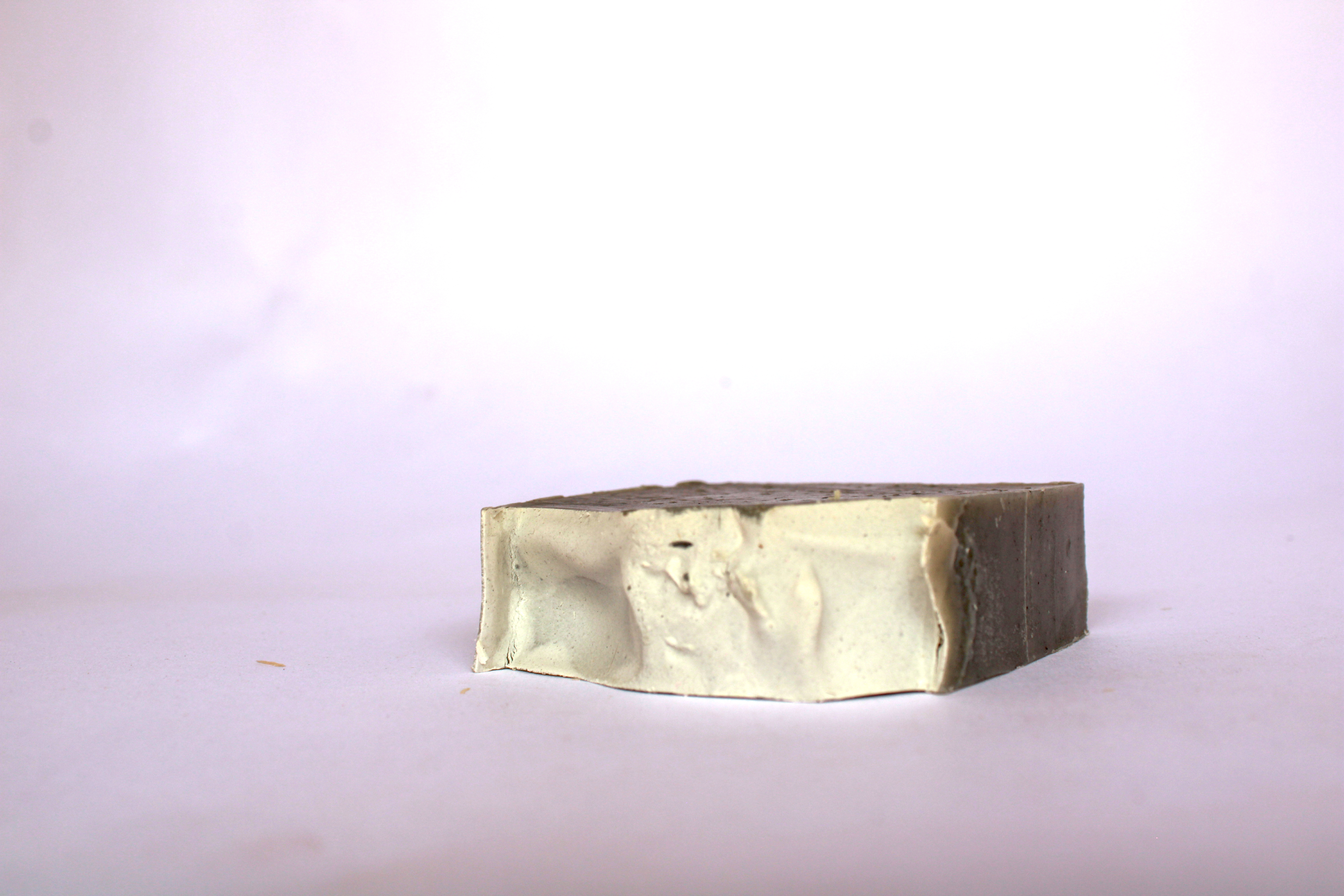 Jabón de carbón activado