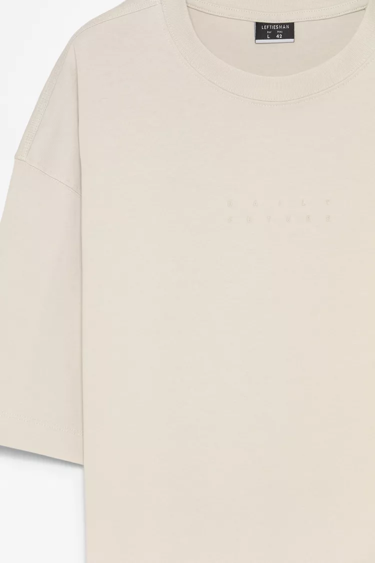 Camiseta estampado engomado