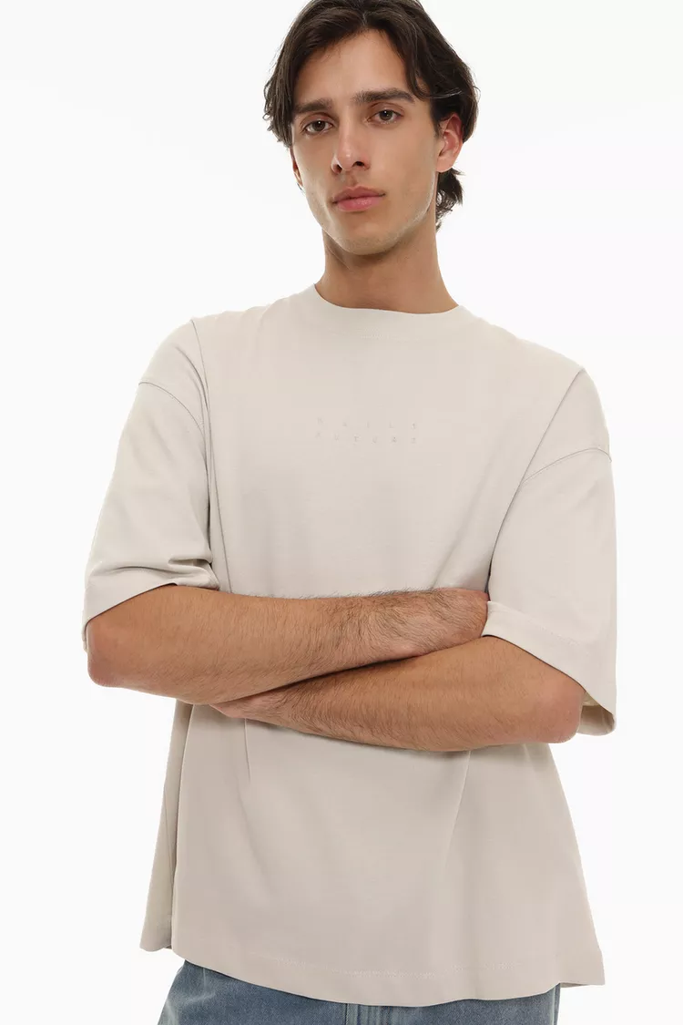 Camiseta estampado engomado